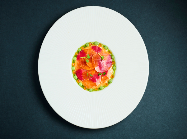 Բարձր խոհանոցով Renommée ռեստորանը նոր սեթ եւ А la carte ձեւաչափով մենյու ունի