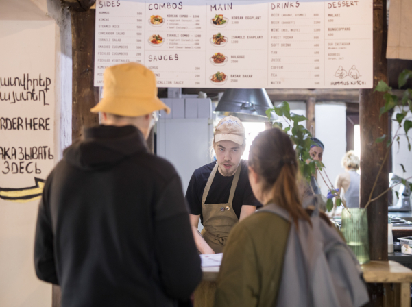 Hummus-Kimchi. Կորեական ու իսրայելական համեր՝ Երեւանի կենտրոնում 