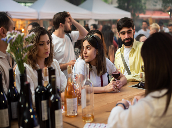 Արցախյան խնդողնին եւ հողի արժեւորումը «Երեւանի գինու օրերին»