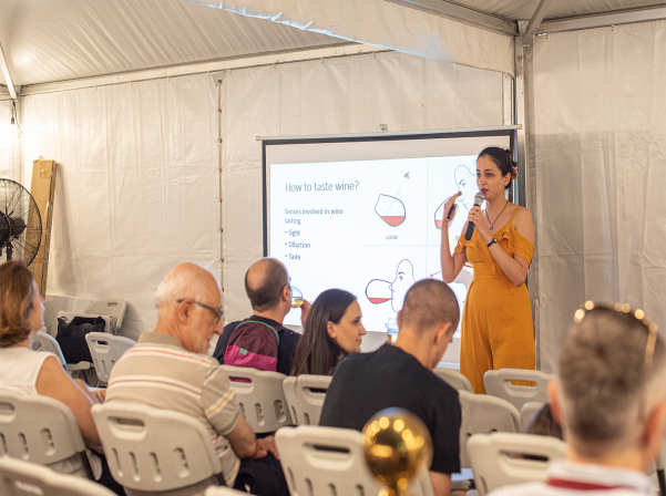 Արցախյան խնդողնին եւ հողի արժեւորումը «Երեւանի գինու օրերին»