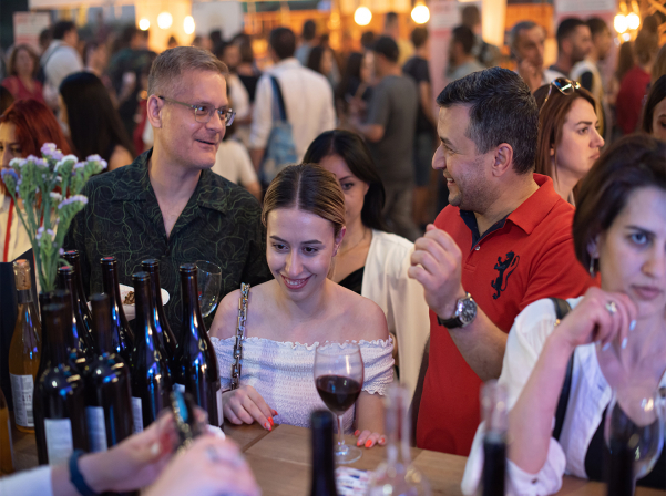 Արցախյան խնդողնին եւ հողի արժեւորումը «Երեւանի գինու օրերին»