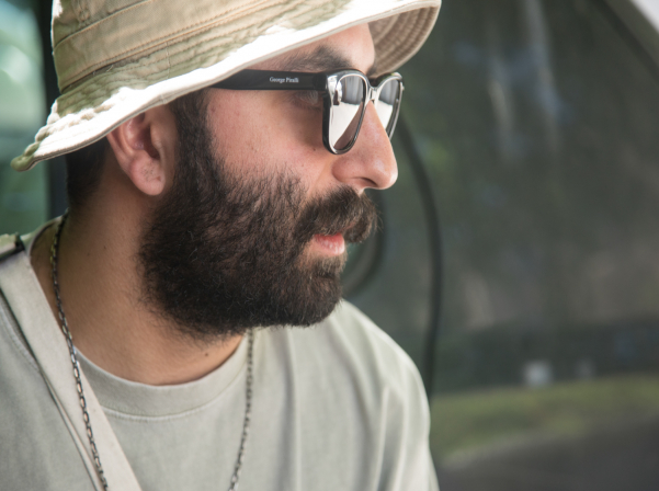 «Ոչ լույս ոչ մութ» սրճարան/ավտոտնակն ու ոչ սովորական սուրճերը