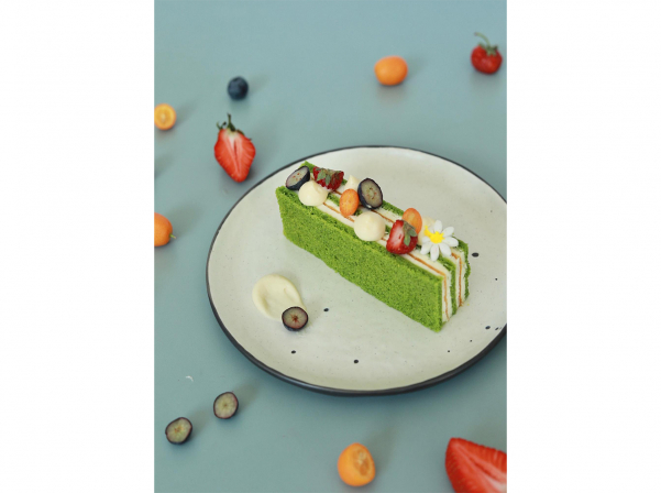 La madeleine patiserie. Հրուշակագործ ընկերուհիներն ու գունեղ «Մադլենները»