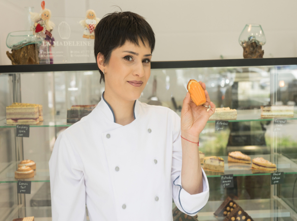 La madeleine patiserie. Հրուշակագործ ընկերուհիներն ու գունեղ «Մադլենները»