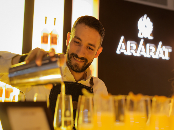 «Ոսկե ծիրան»-ի շրջանակում կայացել է «ARARAT Ջերմ հանդիպումների երեկոն» 