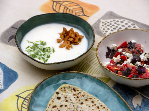 «Ուրիշ ճաշատուն». ժենգյալով հացից մինչեւ տնական լանչեր