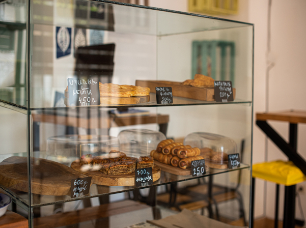 «Ուրիշ ճաշատուն». ժենգյալով հացից մինչեւ տնական լանչեր