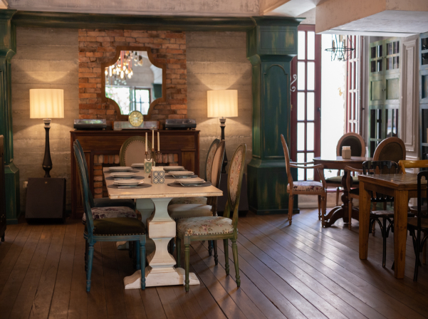 Rosemary․Գինով, ֆյուժն խոհանոցով, անաղմուկ ռեստորանը