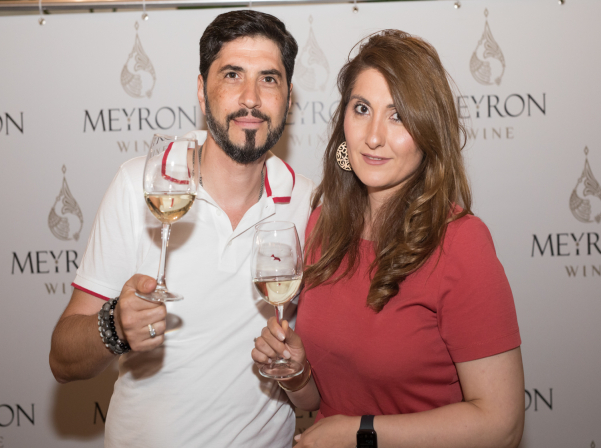 «Մեյրոն»-ը ներկայանում է նոր՝ վարդագույն գինիներով