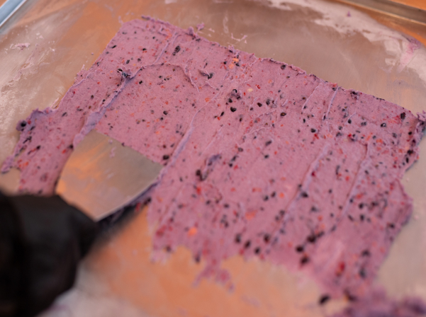 Lilit’s Ice Roll. Թայլանդական պաղպաղակների երեւանյան փոքրիկ սրճարանը