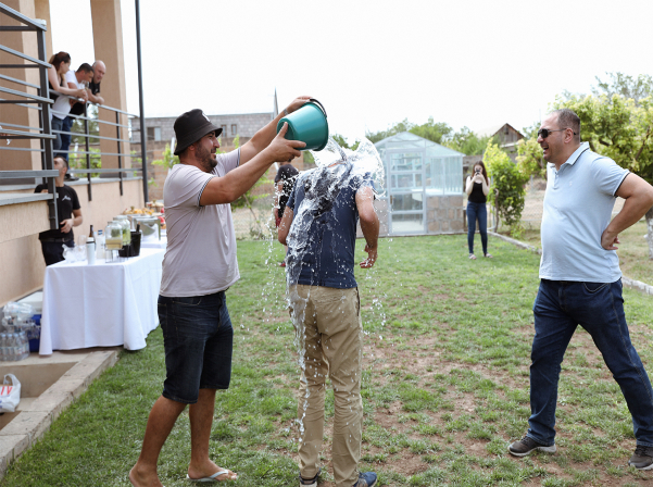 STORK Nest Winery-ն նշեց իր 1-ամյակը Վարդավառով 