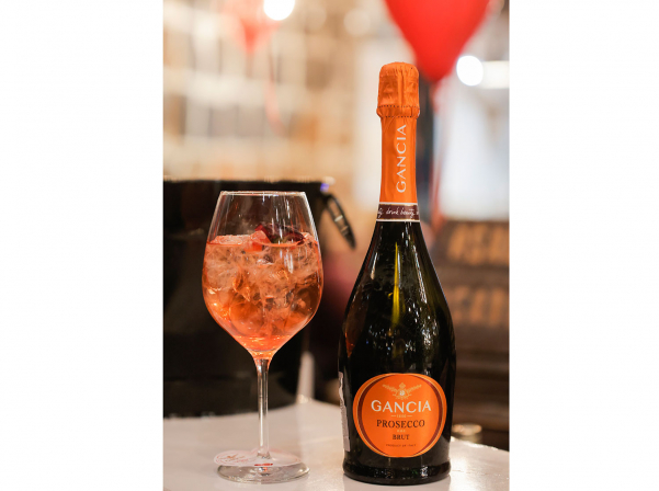 Պրոսեկո. Ինչպես համեղ դիմակայել շոգ ամռանը