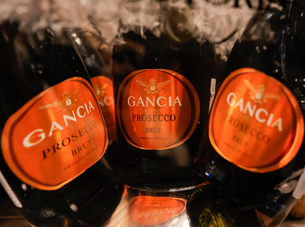 Պրոսեկո. Ինչպես համեղ դիմակայել շոգ ամռանը