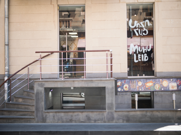 Muhu հաց. Փիրուզայի հիմնած Էստոնիայի «դեսպանությունը» Երեւանում