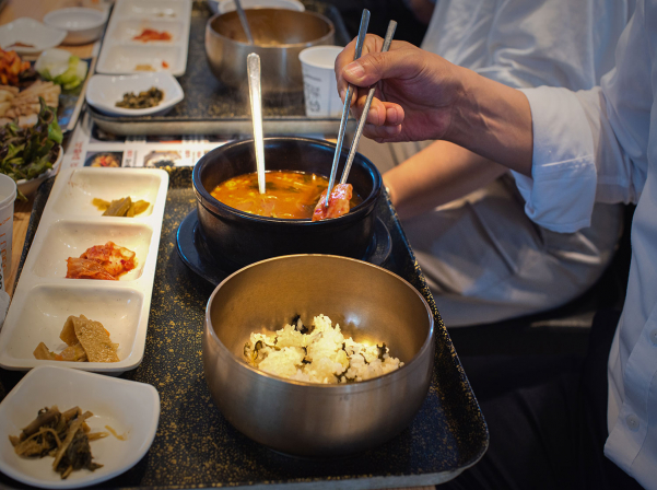 Famous soju from K-dramas and Korean drinking culture