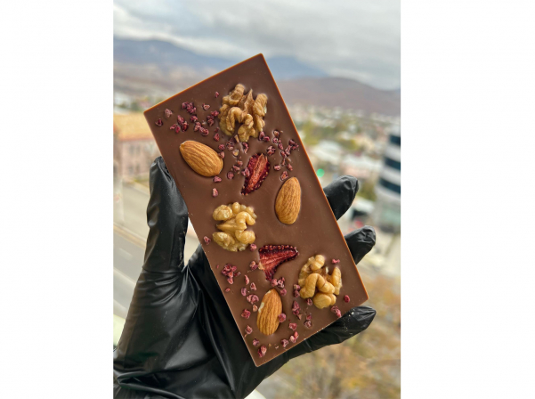 Քաղցրն ու գիտելիքը համատեղող «Լուսէ» կրթական շոկոլադներ՝ Արցախից