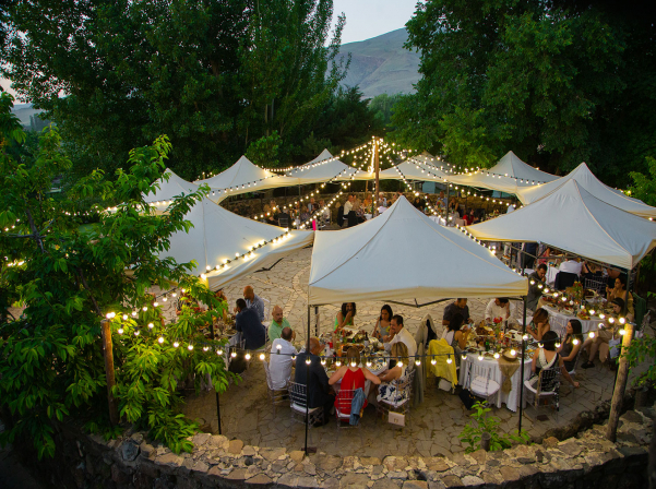 «Բժշկի տուն»/Little Farm՝ ամառ-ձմեռ «չճանաչող» բիստապուրն ու հյուրերին գրավող այգին