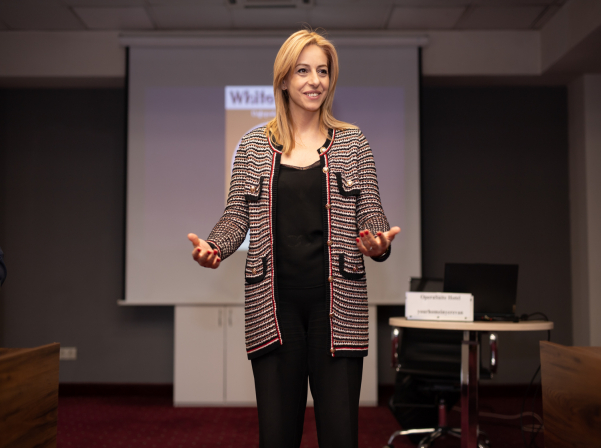 Սպիտակ Արենին ոչ թե «քրդի խաղող» է, այլ սեւ Արենիի «աղջիկը» 