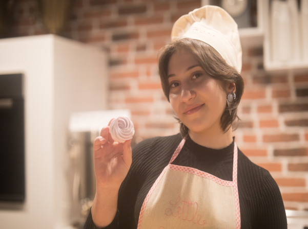 Little Sweet Chef. Փոքր շեֆի մեծ գործերն ու բազմահամ զեֆիրները 