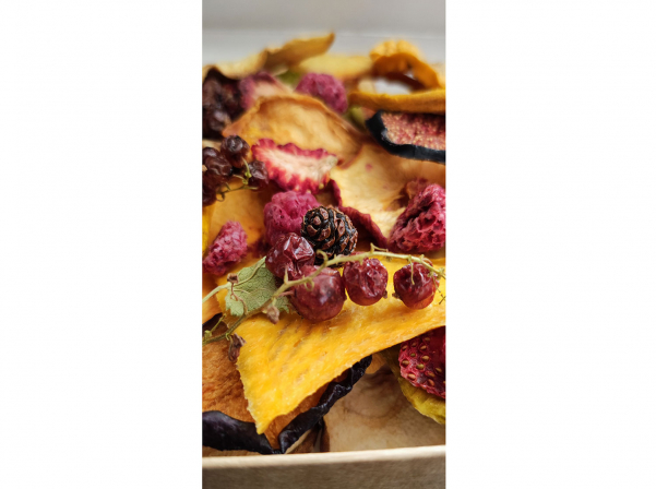 Անիի կոնի, ընկույզի չրերն ու «հալվող» թեյերը 