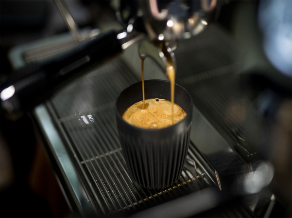 Սուրճի կանոններն ու Երեւանի ռիթմը՝ նորաբաց coffeel բարում 