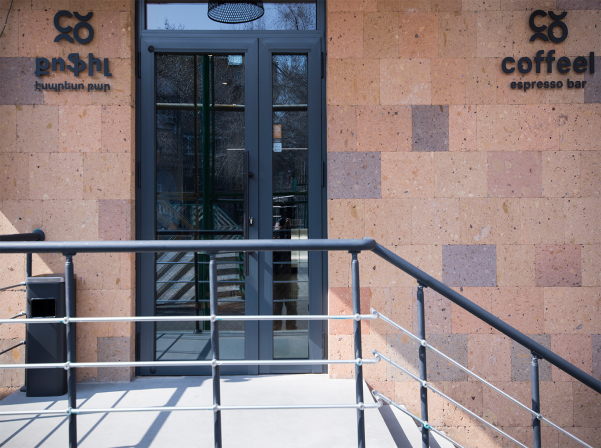 Սուրճի կանոններն ու Երեւանի ռիթմը՝ նորաբաց coffeel բարում 