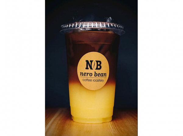 Ձեռագիր ունեցող եւ մրցակիցներին գնահատող Nero Bean սրճարան-բովարանը