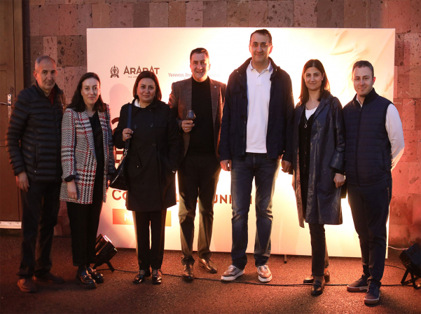 ԵԿԳ Բերդի մասնաճյուղը նշեց 20-ամյակը «Ցանկապատ» ներկայացմամբ