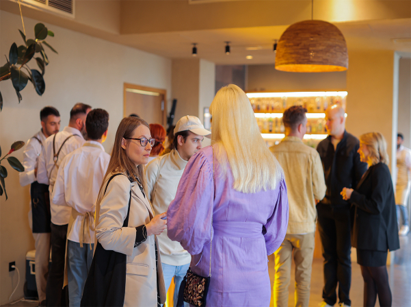 «Երկրի աղի» առաջին ակտը՝ Իվան Գլուշկովից եւ ARARAT-ից