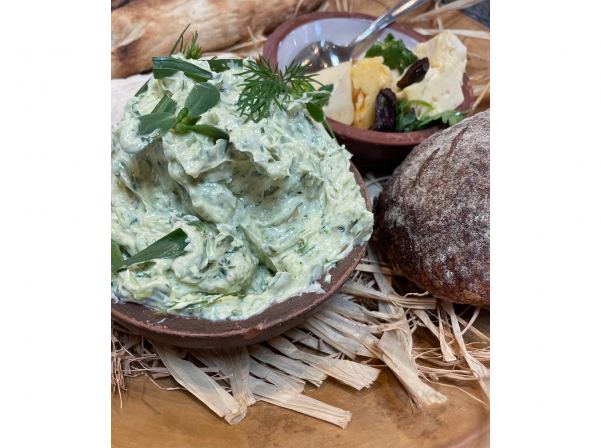 «Երկրի աղի» առաջին ակտը՝ Իվան Գլուշկովից եւ ARARAT-ից