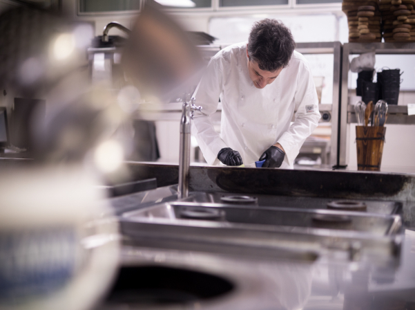 «Սանտաֆե»-ի նոր գործադիր շեֆ Լուկա Կարլեոն սկսել է «հեղափոխություն»՝ իտալական ձեւով