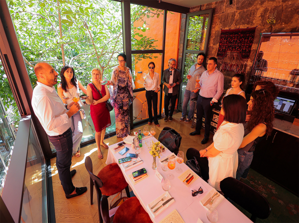 ARARAT Honey: The “romance” of brandy and honey