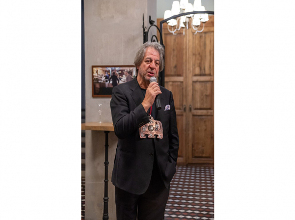 Վահե Քեուշգուերյանը դարձել է «ԳԵՆ»-ի առաջին մրցանակակիրը