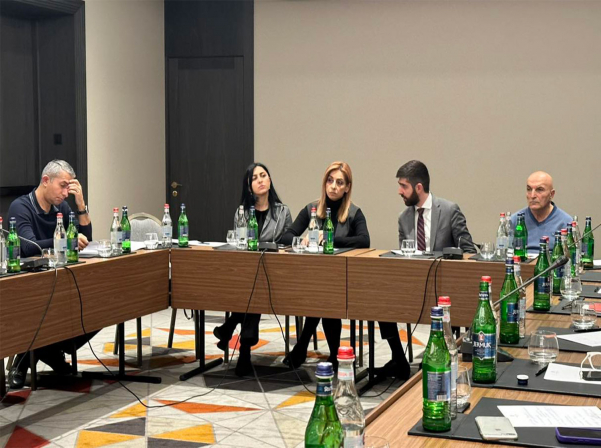 Քննարկվել են Արցախի գինու արտադրողների խնդիրները