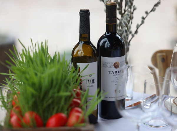 Սուրբ Զատիկը «Արմենիա Վայն» գինիների եւ ավանդական ուտեստների բույրով    