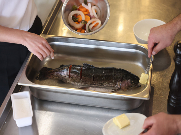 Սուրբ Զատիկը «Արմենիա Վայն» գինիների եւ ավանդական ուտեստների բույրով    