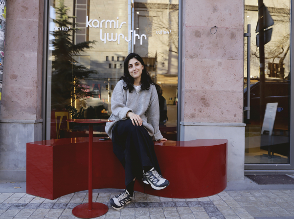 Karmir coffeе-ի «ֆոտոժապավենը»՝ սուրճի բույրով եւ կակաոյի հատիկներով