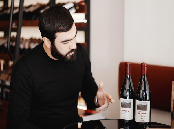 Harosa. Պատմություն ունեցող եւ Հադրութի մասին պատմող գինին