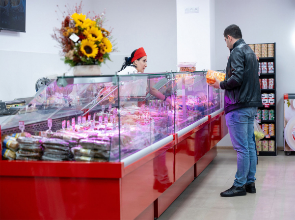 «Աթենք» մսամթերքի ֆիրմային խանութներ․ որակի, թարմության և վստահության խորհրդանիշ