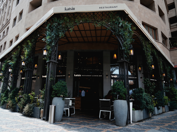 Katsin-ի բերած նոր համերը, «հատուկ» մենյուներն ու այցեքարտային շոուն