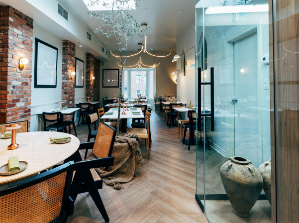 Taline․ Երեք եղբայրների հարգանքի տուրքը մայրիկին 