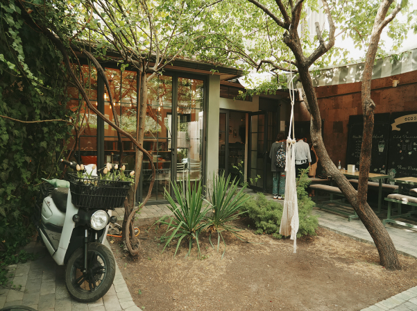 Ecosnack-ից մինչև Ecospace. Ռիտայի առողջ սննդի սրճարանը