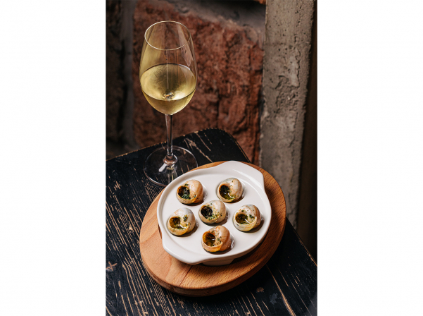 Raw Bar, սոխով ապուր, խխունջներ. Wine Republic-ի նորացված մենյուն