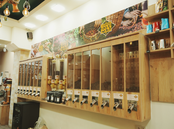 Հասարակածի երկու կողմերում. The Coffee 23.5-ի ճանապարհը 