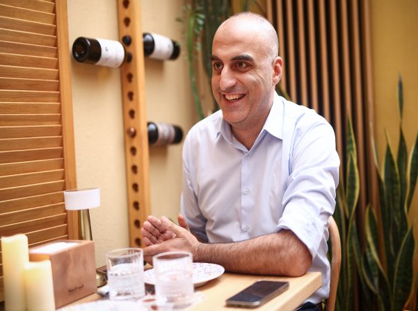  Olé. «մի կտոր» Անդալուզիա Երեւանի կենտրոնում