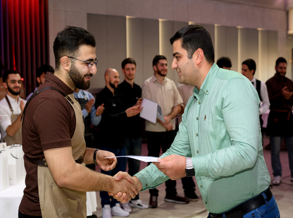 Տարվա բարային թրենդներն ու վիրտուոզ բարմենները․ լավագույնը Սմոքինգ Շեֆ-ի թիմն է 