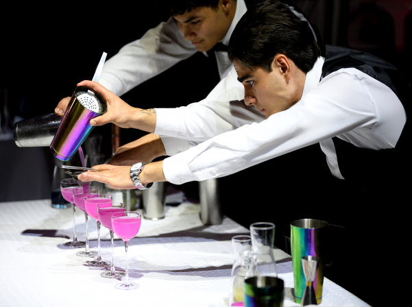 Տարվա բարային թրենդներն ու վիրտուոզ բարմենները․ լավագույնը Սմոքինգ Շեֆ-ի թիմն է 