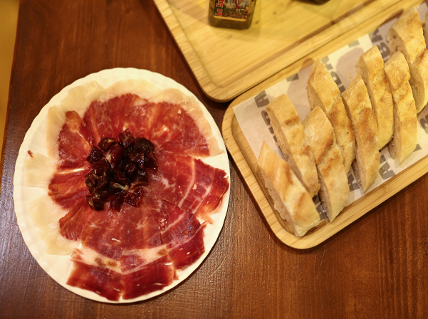 Խամոնի տեսակները եւ կտրելու տեխնիկան. վարպետության դաս Ambar Gastroshop-ում