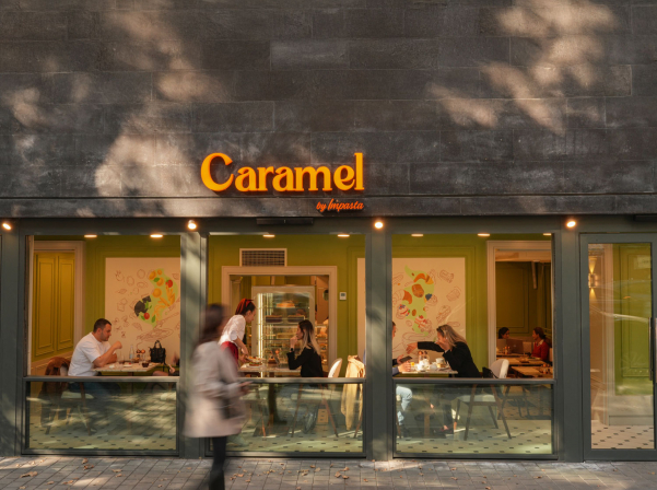 Caramel by Impasta. գունավոր ռավիոլիներ, կարամելային համեր եւ ջերմ միջավայր