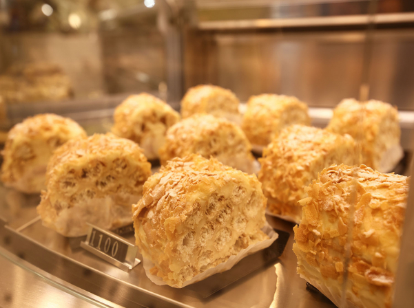 Caramel by Impasta. գունավոր ռավիոլիներ, կարամելային համեր եւ ջերմ միջավայր